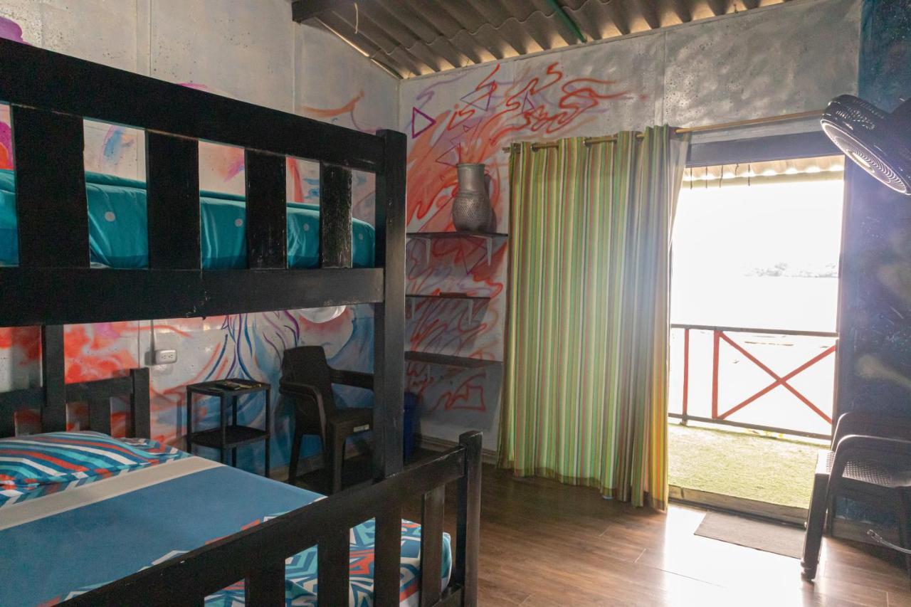 Hostal Liliana ブエナベントゥラ エクステリア 写真